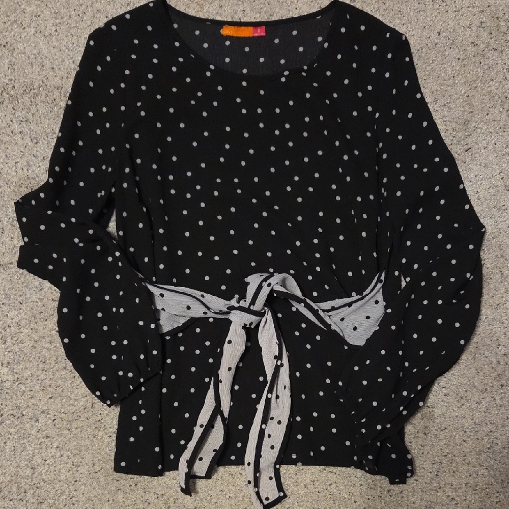 Black And White Polka Dot Top Sz Small